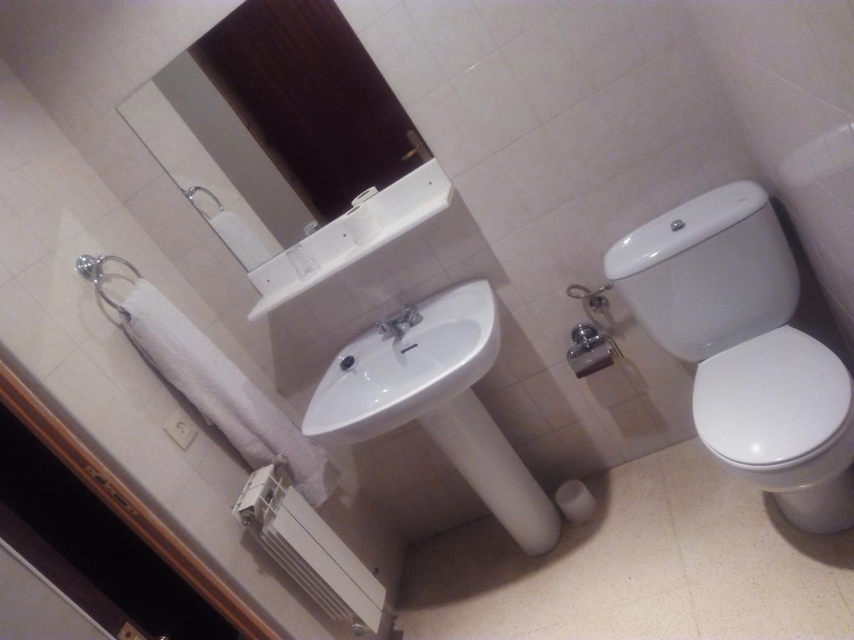 Hostal El Tropezon Матальяна-де-Вальмадригаль Экстерьер фото