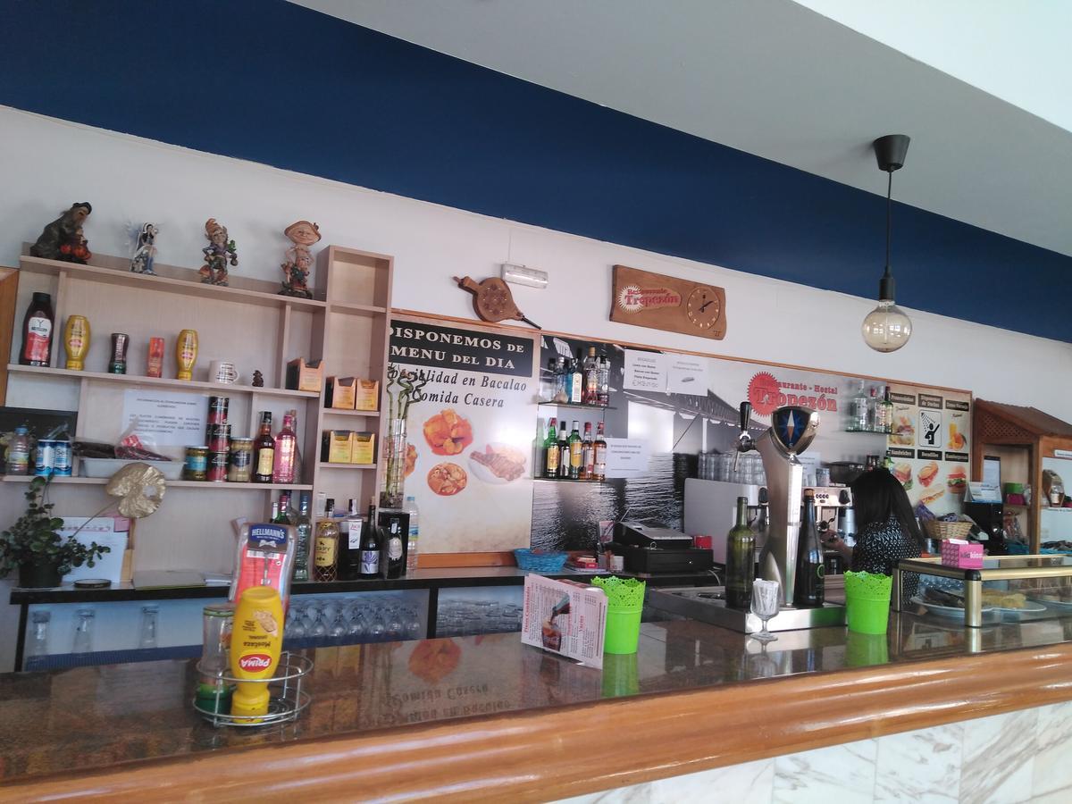 Hostal El Tropezon Матальяна-де-Вальмадригаль Экстерьер фото
