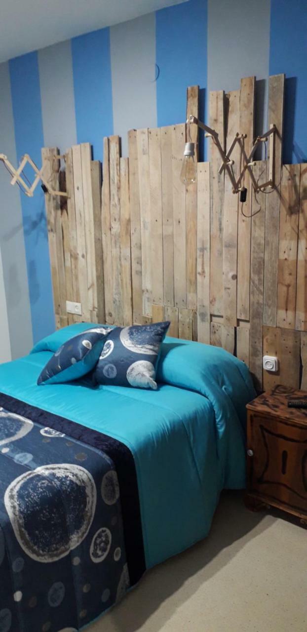 Hostal El Tropezon Матальяна-де-Вальмадригаль Экстерьер фото